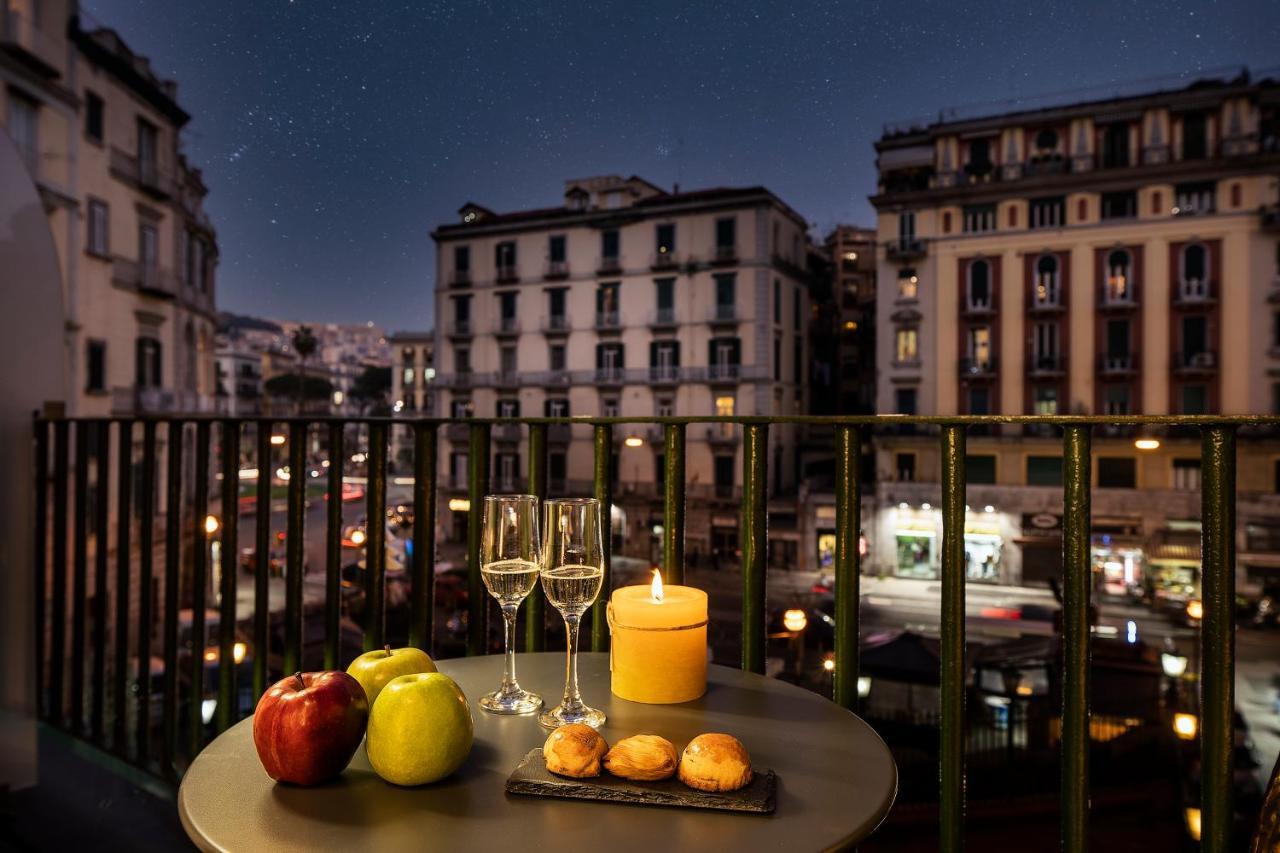 Bed and Breakfast Le Stanze Del Barone Neapel Exterior foto